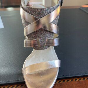 Vera Wang "Lavendar" size 5.5M high heels